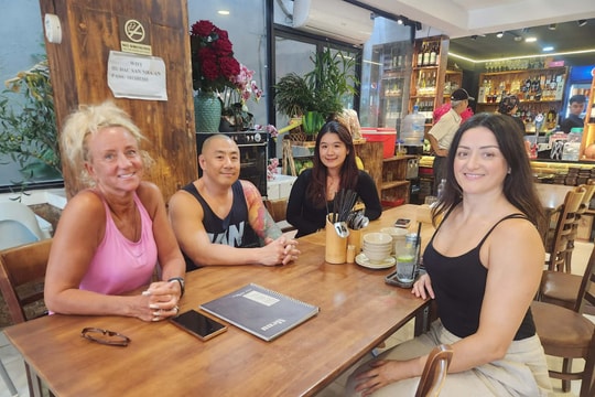 International friends celebrate Vietnamese Tet in Da Nang