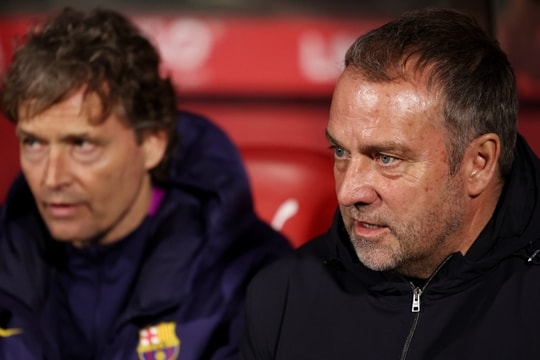 Barcelona đối mặt thử thách Villarreal: Hansi Flick tìm lời giải cho những vết nứt hệ thống