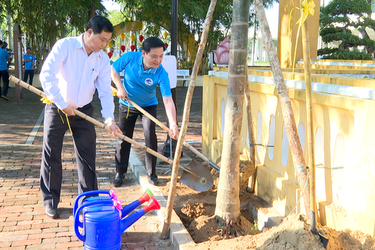 Các địa phương, đơn vị thành phố Đà Nẵng phát động “Tết trồng cây đời đời nhớ ơn Bác Hồ”