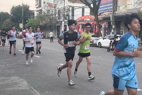 Sôi nổi giải chạy cộng đồng đầu Xuân Bính Ngọ