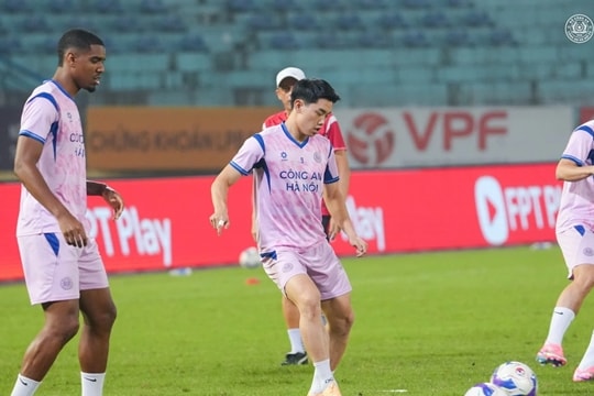 V-League: CAHN ngược dòng hạ HAGL, Đình Bắc kéo dài chuỗi 13 trận tịt ngòi