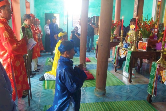 Sôi nổi lễ hội truyền thống làng Tiên Châu