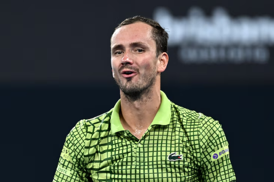 Medvedev và dàn sao tennis mắc kẹt tại Dubai: Nguy cơ lỡ hẹn Indian Wells 2026