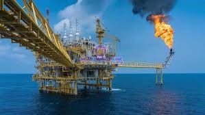 Giá dầu thế giới áp sát đỉnh 7 tháng, dầu Brent đạt 71,97 USD mỗi thùng