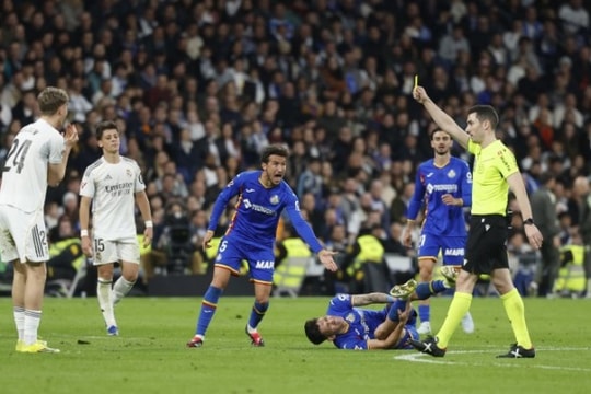 Real Madrid thua sốc Getafe 0-1: Nỗi đau Bernabeu và thẻ đỏ cay đắng của Mastantuono