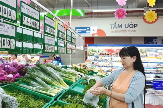 Hoạt động thương mại - dịch vụ tăng trưởng mạnh