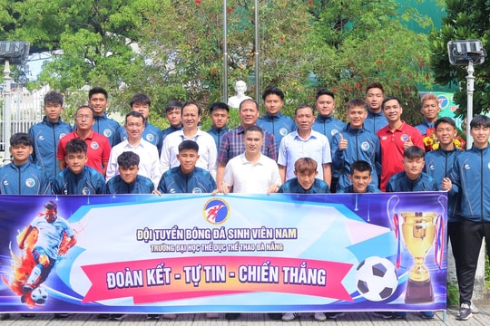 Đội bóng Đà Nẵng tranh tài giải bóng đá sinh viên toàn quốc