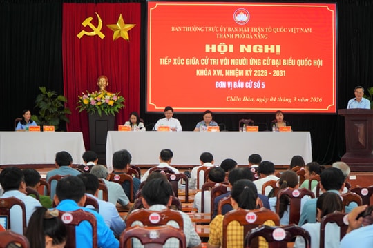 Ứng cử viên đại biểu Quốc hội khóa XVI, Đơn vị bầu cử số 5 tiếp xúc cử tri các xã Chiên Đàn, Phú Ninh