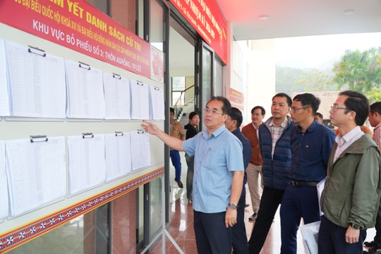 Lãnh đạo thành phố Đà Nẵng kiểm tra công tác chuẩn bị bầu cử tại xã Tây Giang và Hùng Sơn