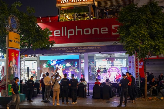 Galaxy S26 Series chính thức mở bán: Bản Ultra chiếm ưu thế, tăng trưởng 40% tại CellphoneS