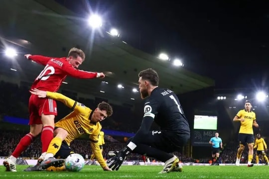 Liverpool tái đấu Wolves tại FA Cup: Arne Slot tìm lời giải cho hàng công sau 72 giờ