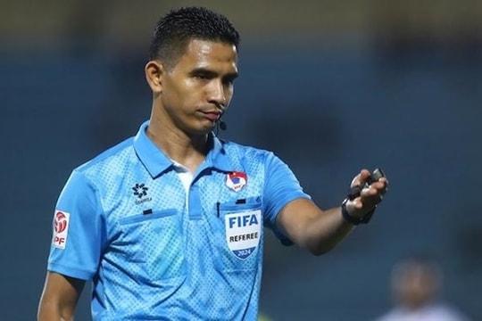 Hai trọng tài FIFA Malaysia điều hành trận derby Hà Nội FC và CAHN tại vòng 15 V-League