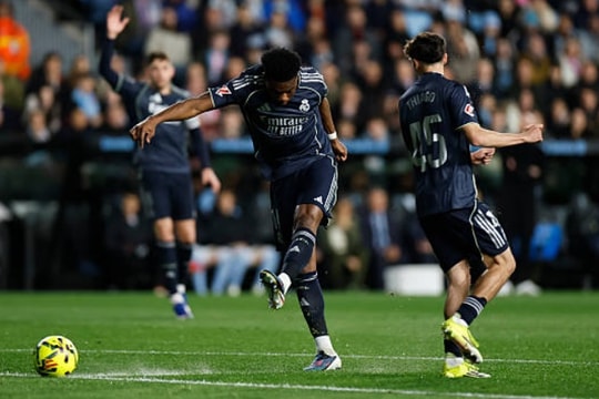 Real Madrid nhọc nhằn hạ Celta Vigo: Tchouameni rực sáng và Valverde giải cứu phút cuối