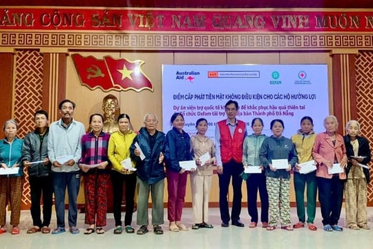 Hơn 1,3 tỷ đồng hỗ trợ người dân xã Duy Xuyên và Đại Lộc bị ảnh hưởng thiên tai