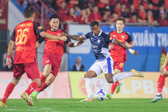 SHB Đà Nẵng chia điểm với Ninh Bình