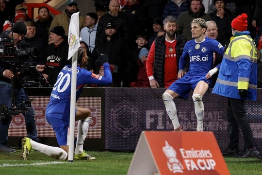 Alejandro Garnacho rực sáng giúp Chelsea ngược dòng nghẹt thở trước Wrexham tại FA Cup