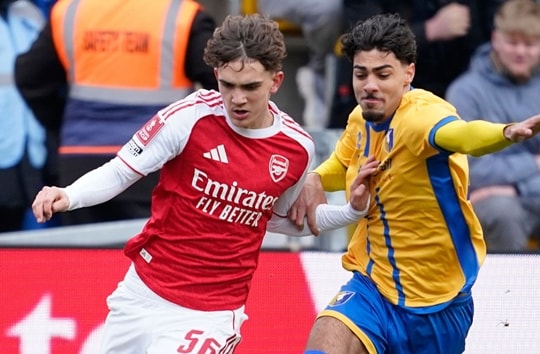 Thần đồng Max Dowman tỏa sáng rực rỡ giúp Arsenal nhọc nhằn vượt qua Mansfield tại FA Cup
