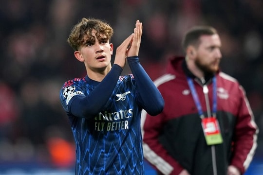 Arsenal tìm thấy vũ khí bí mật Max Dowman 16 tuổi cho giai đoạn nước rút