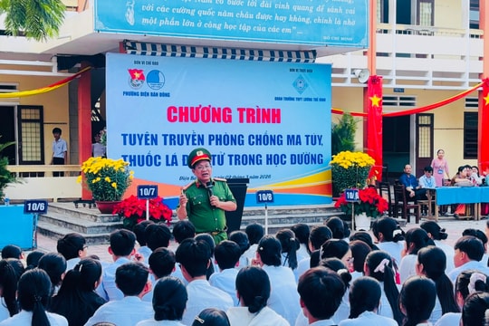 Chung tay đẩy lùi ma túy học đường