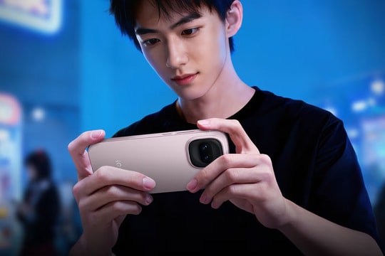 iQOO Z11: vivo chuẩn bị ra mắt smartphone pin 9,020 mAh và màn hình 165Hz