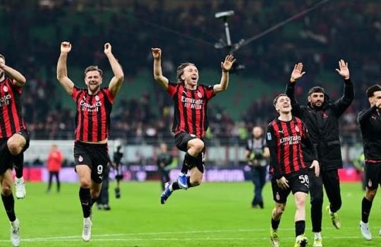 AC Milan hạ gục Inter 1-0: Khoảnh khắc Estupinan thắp lại hy vọng Scudetto