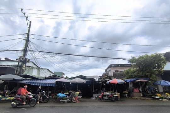 Chợ Trạm dưới bóng thời gian