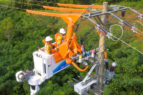 Khẩn trương triển khai các dự án điện theo quy hoạch điện VIII