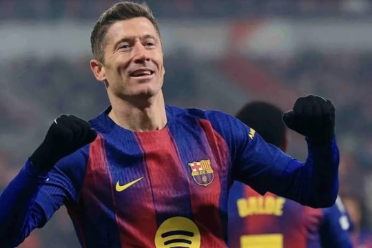 Robert Lewandowski: Vũ khí chiến lược của Barca trước Newcastle tại Champions League