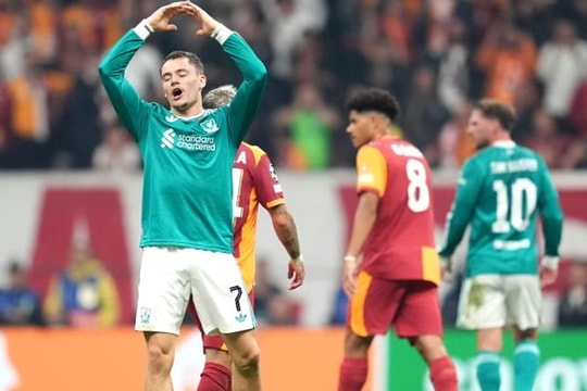 Liverpool hành quân đến chảo lửa Istanbul: Phao cứu sinh cho Arne Slot