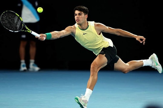 Alcaraz chỉ trích trọng tài tại Indian Wells và kế hoạch dài hạn của Ferrari