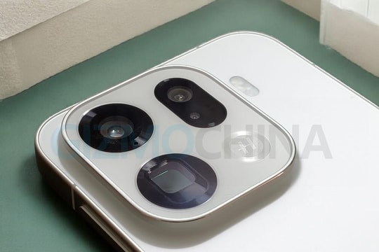 Thông số OPPO Find X10 lộ diện: Chip Dimensity 9600 và hệ thống 3 camera 200MP
