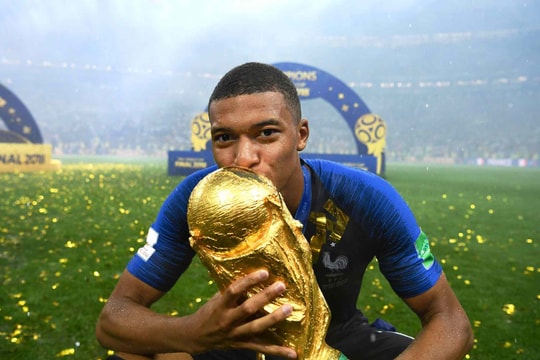 Kylian Mbappe tại World Cup 2018: Bước chạy thần tốc xé toang kỷ nguyên Messi