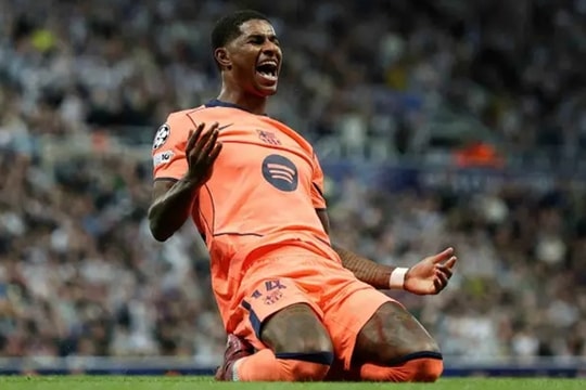 Manchester United ra tối hậu thư 30 triệu euro cho Barcelona để mua đứt Marcus Rashford