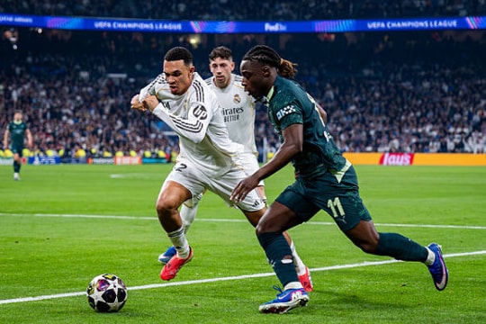 Chấm điểm Man City: Hàng thủ sụp đổ thảm họa, Jeremy Doku lạc lõng giữa thất bại