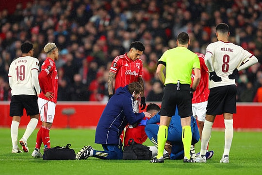 Thất bại tại Europa League: Canh bạc rủi ro đẩy Nottingham Forest vào thế khó