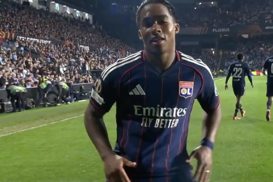 Endrick giải cứu Lyon tại Europa League bằng siêu phẩm phút 87 và màn nhảy Samba đầy ngẫu hứng