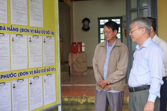 Chủ tịch HĐND thành phố Nguyễn Đức Dũng kiểm tra công tác chuẩn bị bầu cử tại các địa phương