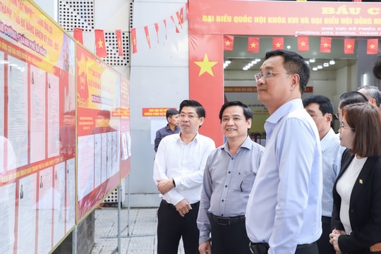 Bí thư Thành ủy Đà Nẵng Lê Ngọc Quang kiểm tra công tác chuẩn bị bầu cử