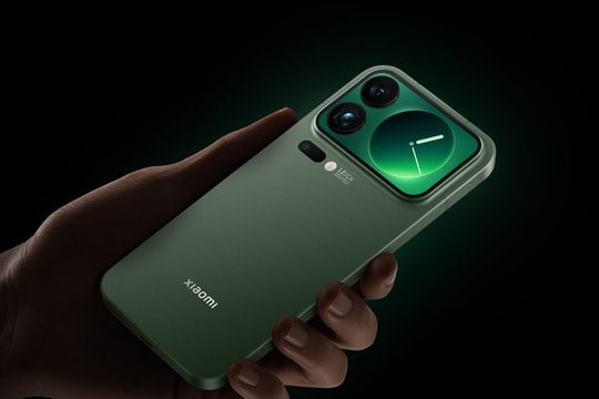 Xiaomi 18 Pro Max lộ cấu hình: Màn hình LIPO 6.9 inch, chip 2nm và pin hơn 7000 mAh