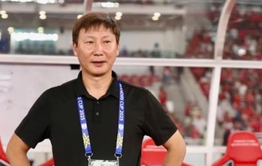 Vì sao HLV Kim Sang Sik chưa công bố danh sách ĐT Việt Nam cho FIFA Days tháng 3?