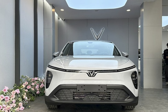 VinFast VF MPV 7 ưu đãi 73 triệu đồng: Cơ hội sở hữu xe gia đình giá từ 750 triệu