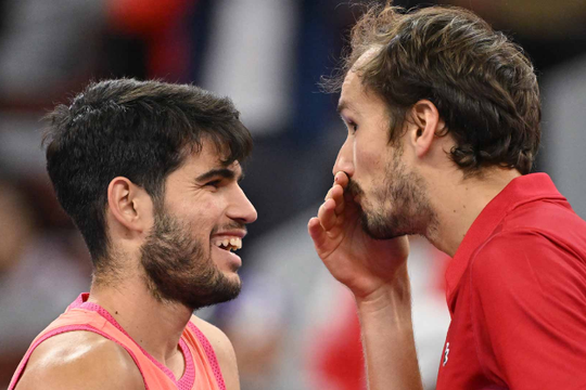 Đại chiến bán kết Indian Wells 2026: Alcaraz tái đấu Medvedev, Sinner quyết đấu Zverev