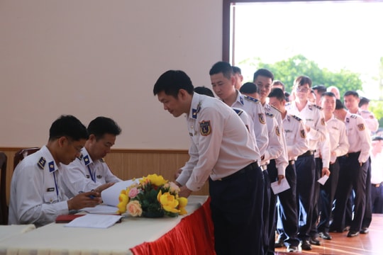Ngày hội bầu cử trong lực lượng làm nhiệm vụ trên biển