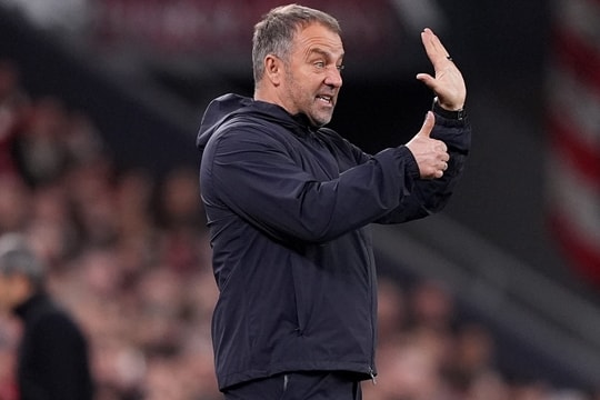 Barcelona tái đấu Sevilla: Hansi Flick và bài toán phục thù trước thềm đại chiến Newcastle
