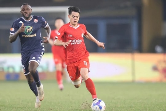 Thể Công Viettel hạ Hải Phòng 1-0: Lucao tỏa sáng trong trận cầu đầy toan tính