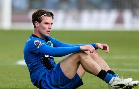 MU nhắm "máy quét" Alex Scott thay thế Elliot Anderson trong kế hoạch tái thiết