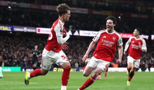 Arsenal nới rộng cách biệt 9 điểm: Max Dowman đi vào lịch sử Ngoại hạng Anh