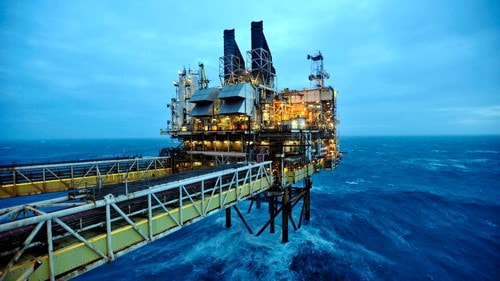 Giá dầu Brent duy trì trên 100 USD/thùng, thị trường xăng dầu thế giới ngày 13/3/2026