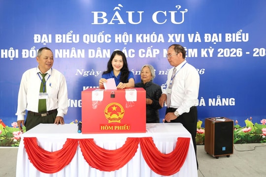 Sôi nổi không khí ngày hội bầu cử tại Đà Nẵng