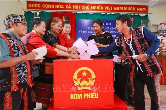 ​Thông cáo báo chí về tình hình bầu cử đại biểu Quốc hội khóa XVI và đại biểu HĐND các cấp